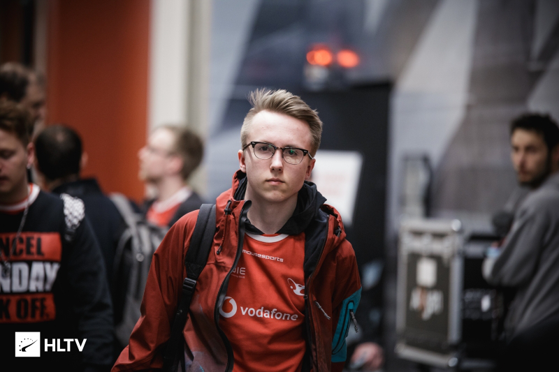 FaZe Clan 达到低谷 — peacemaker 发布新 CS2 队伍排名