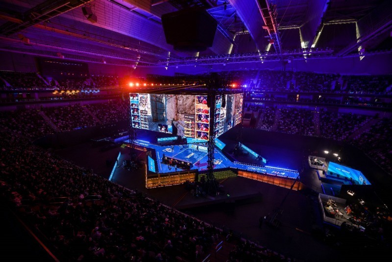 FoFo ：赛前有和Jiejie聊天，今天很顺利没被他抓到